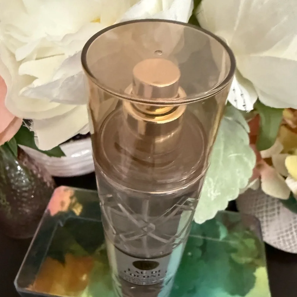 🆕🥥 BATH & BODY WORKS “EAU DE COCONUT” FINE FRAGRANCE MIST. BRAND NEW FULL-SIZE.
